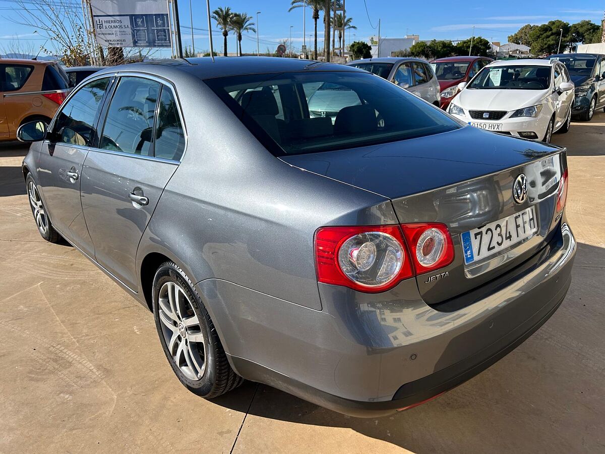 VOLKSWAGEN JETTA ADVANCE 2.0 TDI AUT0 SPANISH LHD IN SPAIN 115000 MILES 2006